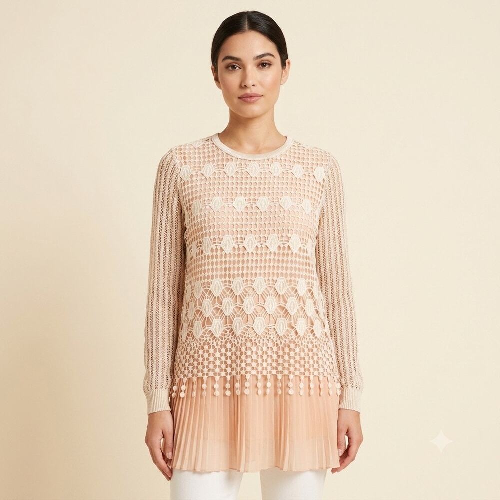 397-Simply Couture Crochet Top size S NWT / PTP 19”